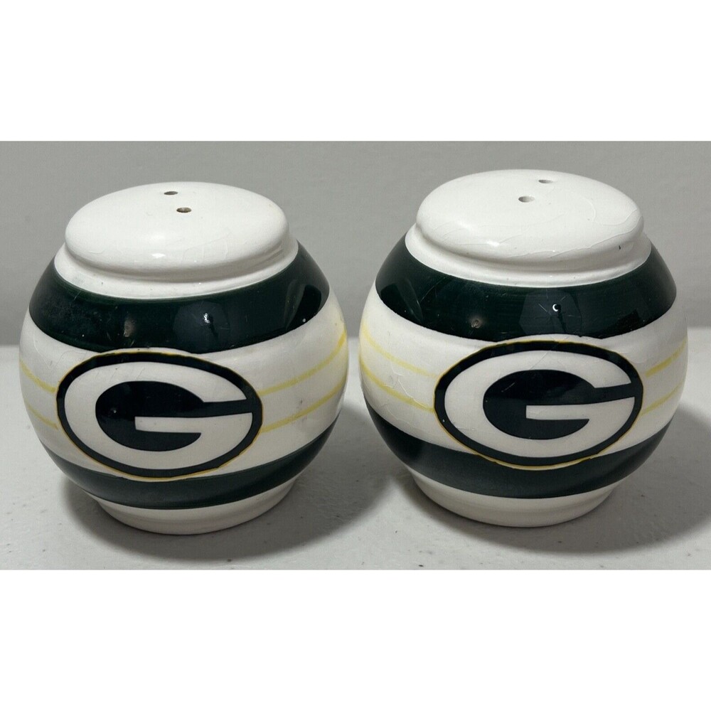 Green Bay Packers Logo Salt/Pepper Shakers Ceramic 2.5" Round & High